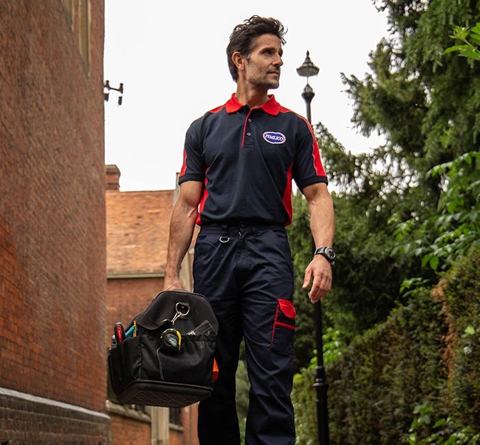 Pimlico engineer walking past the G Mantella in Weybridge