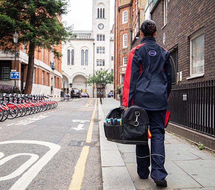 Pimlico engineer walking in Kensington and Chelsea