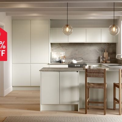 Knebworth suoermatt white grey