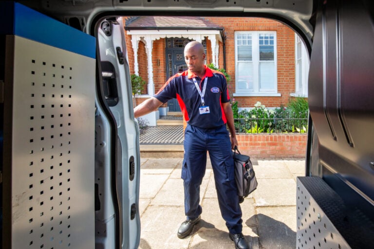 Electrician closing van